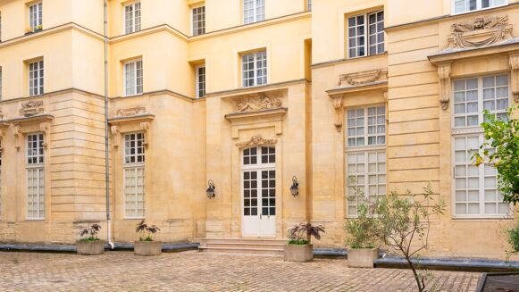 Picture of 2 bedroom apartment for sale.