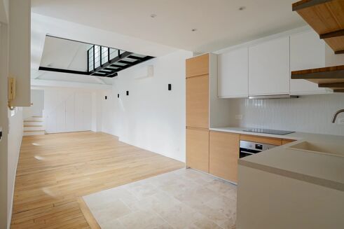 Picture of 1 bedroom apartment for sale.