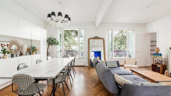 Picture of 2 bedroom apartment for sale.