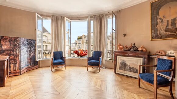 Picture of 2 bedroom apartment for sale.