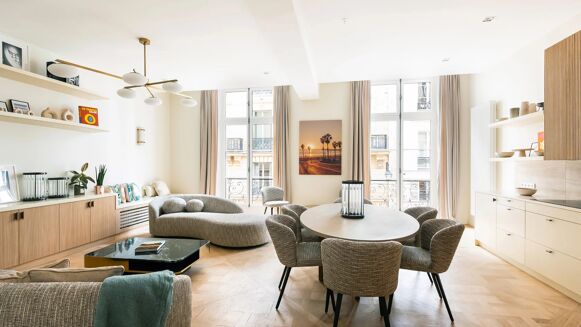 Picture of 3 bedroom apartment for sale.