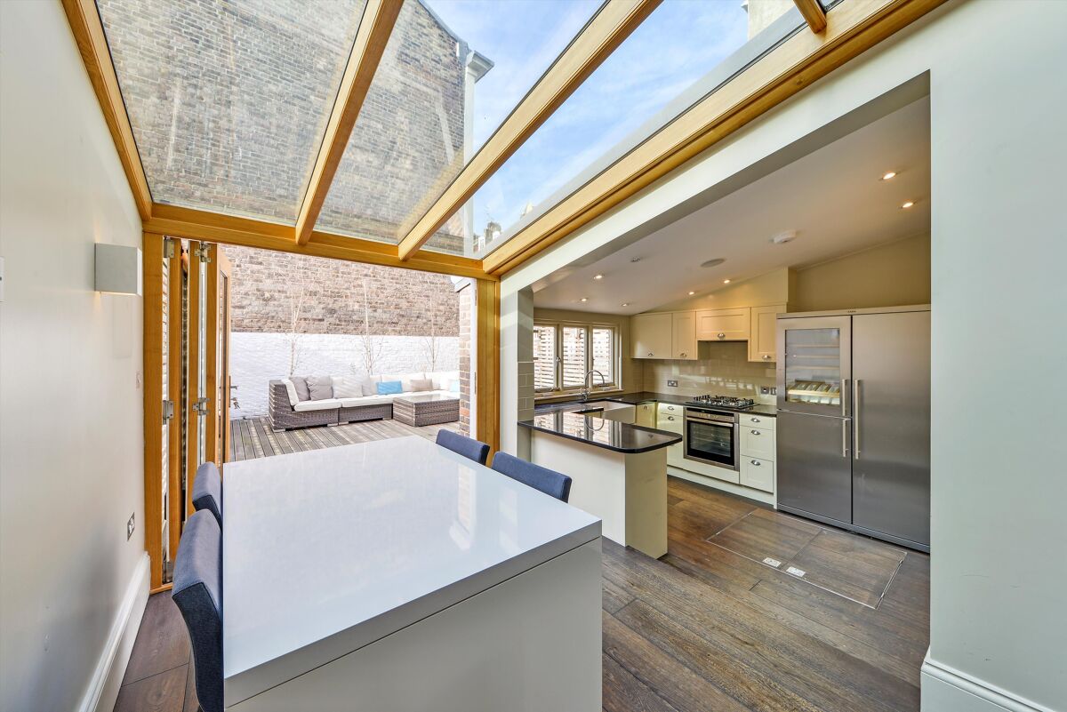 flat for sale in Kensington Church Street, London, W8 KEN012003860 Knight Frank