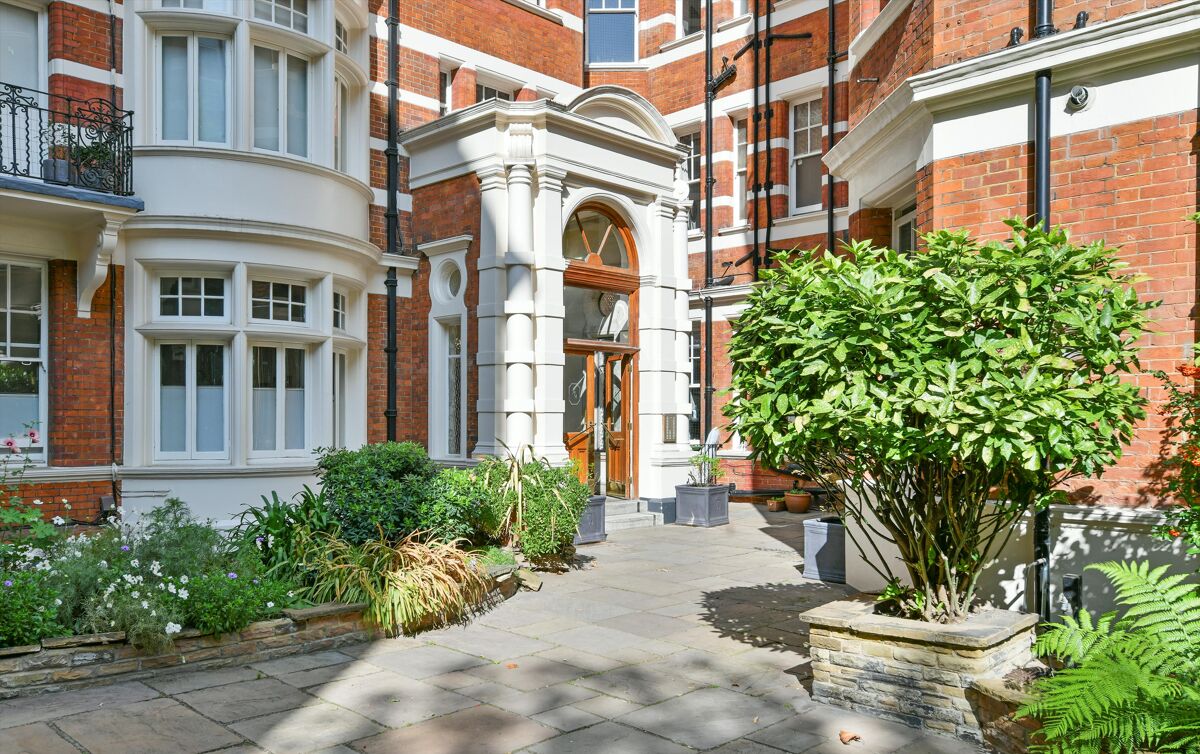 flat for sale in Fitzjames Avenue, London, W14 KEN012006493 Knight