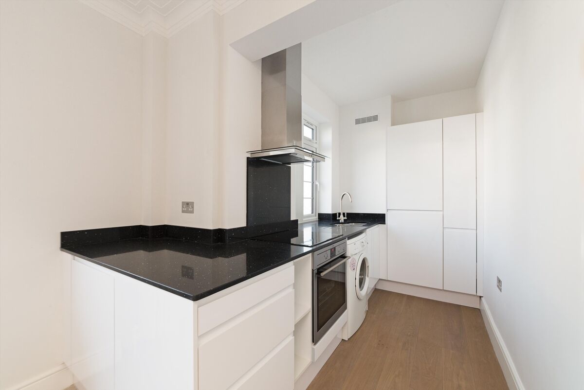 flat for sale in Chatsworth Court, Pembroke Road, London, W8