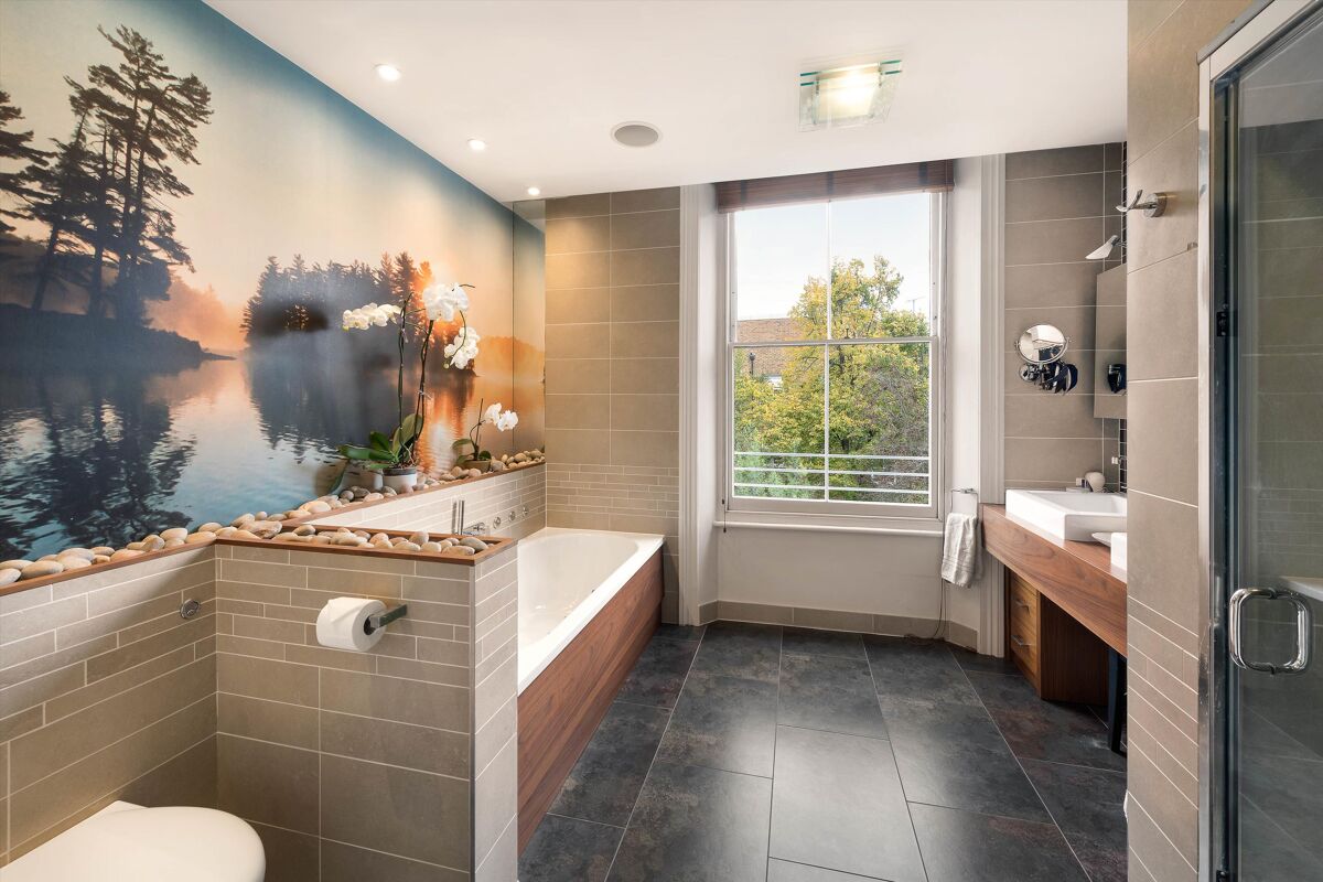 house for sale in Campden Hill Gardens, London, W8 KEN012068595