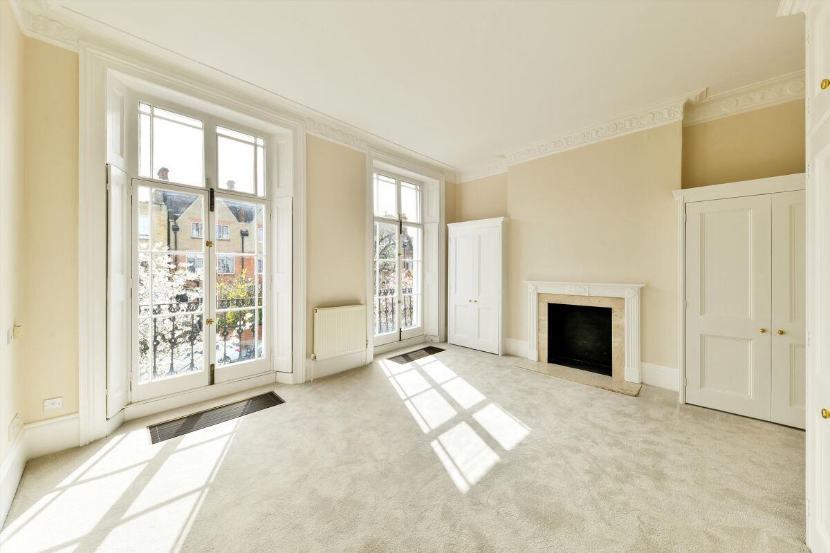 house for sale in Bedford Gardens, Kensington, London, W8