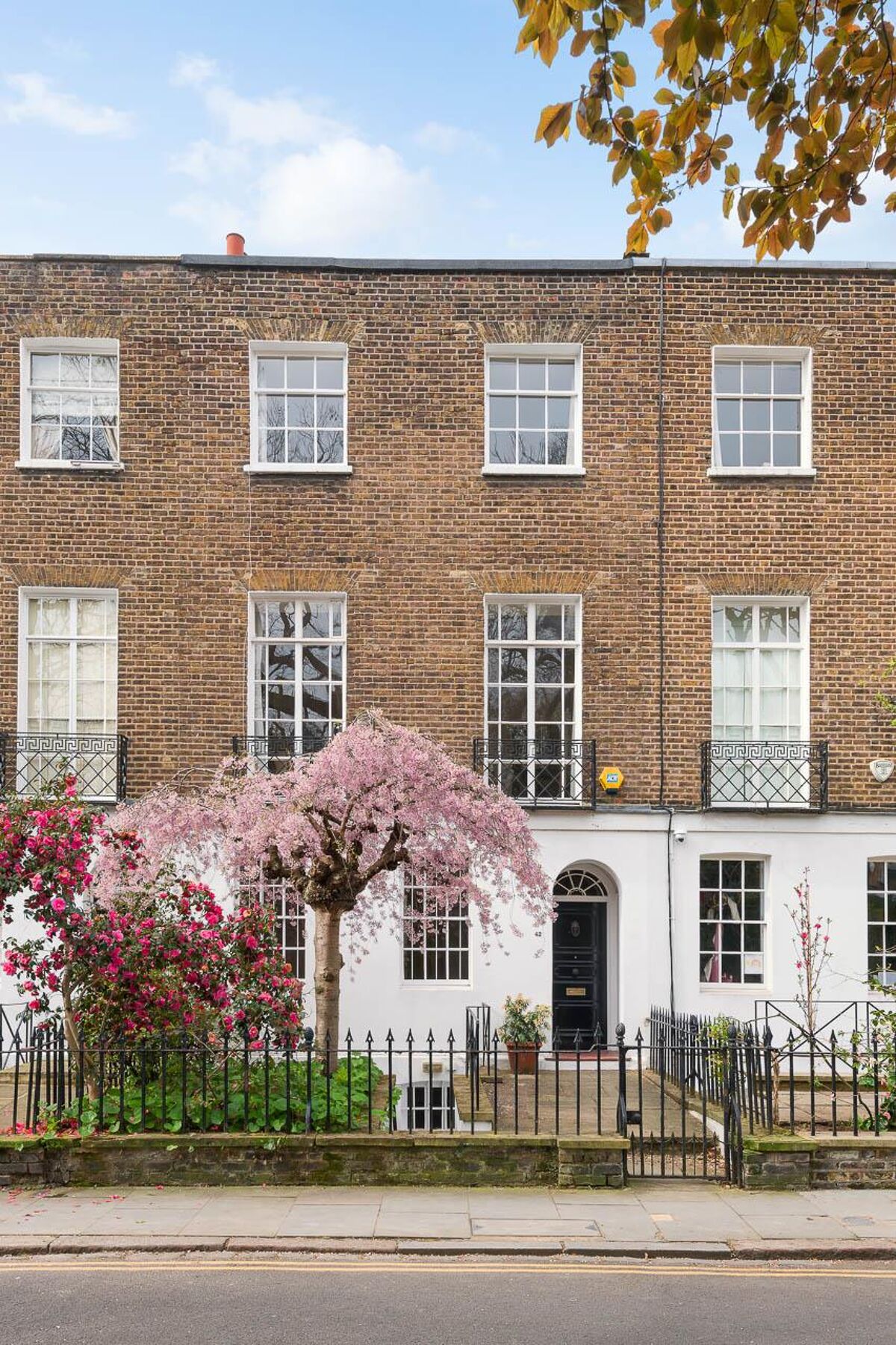 house for sale in Edwardes Square, London, W8 KEN012091401 Knight Frank
