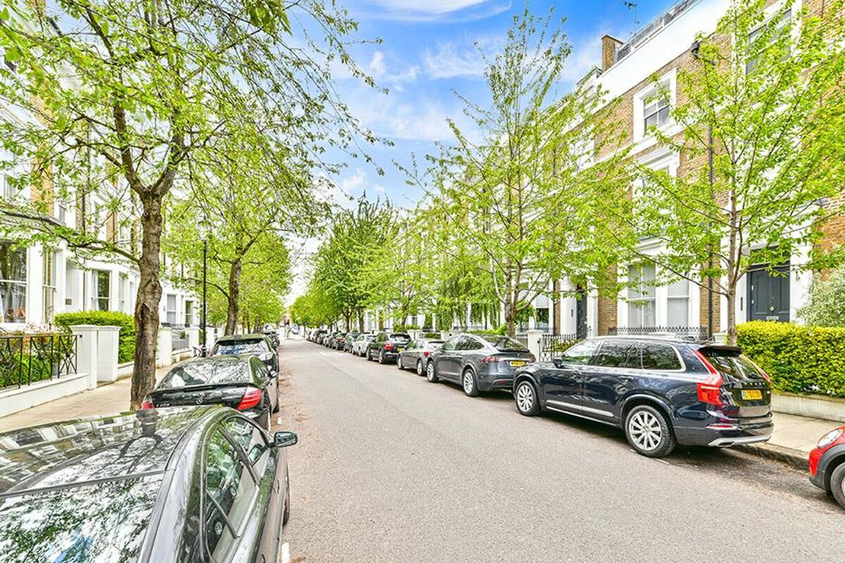 flat for sale in Lower Addison Gardens, London, W14 KEN012164156