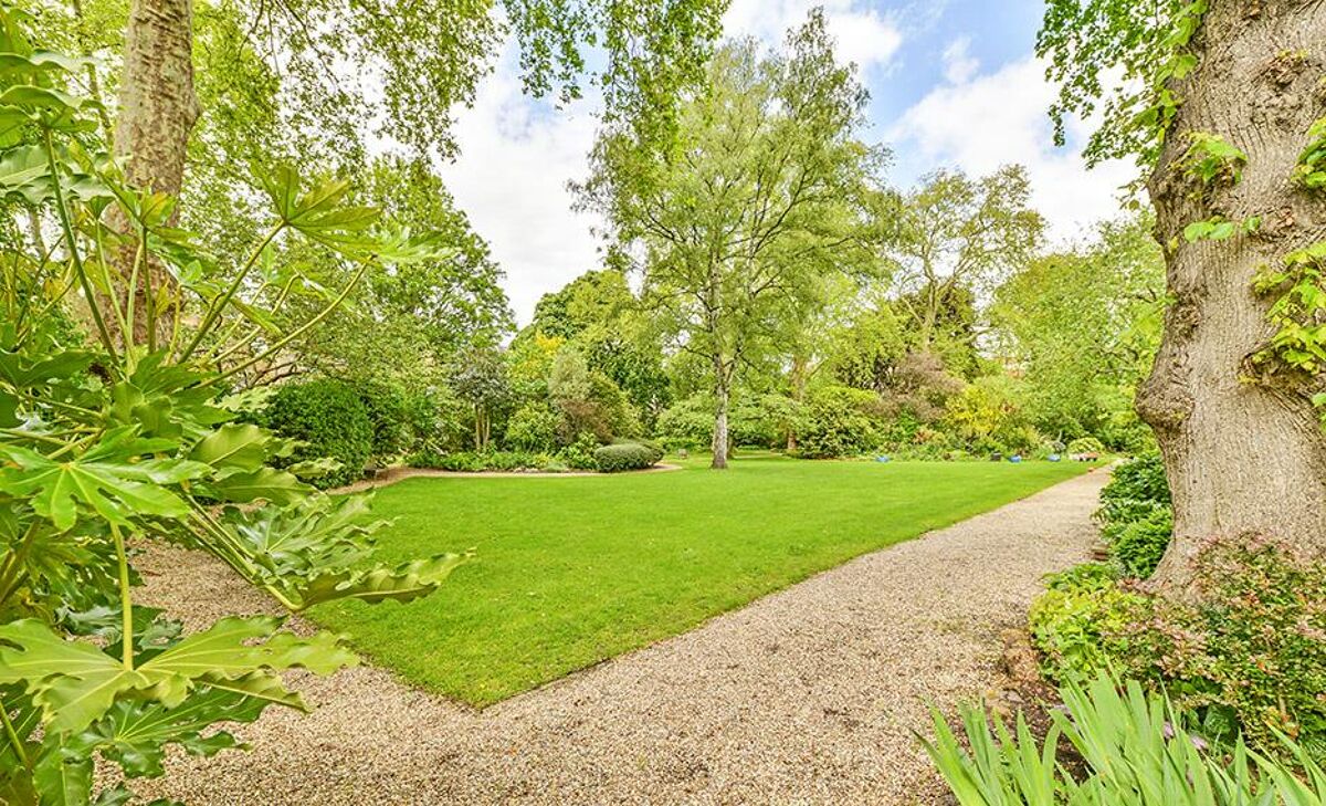 flat for sale in Lower Addison Gardens, London, W14 KEN012164156