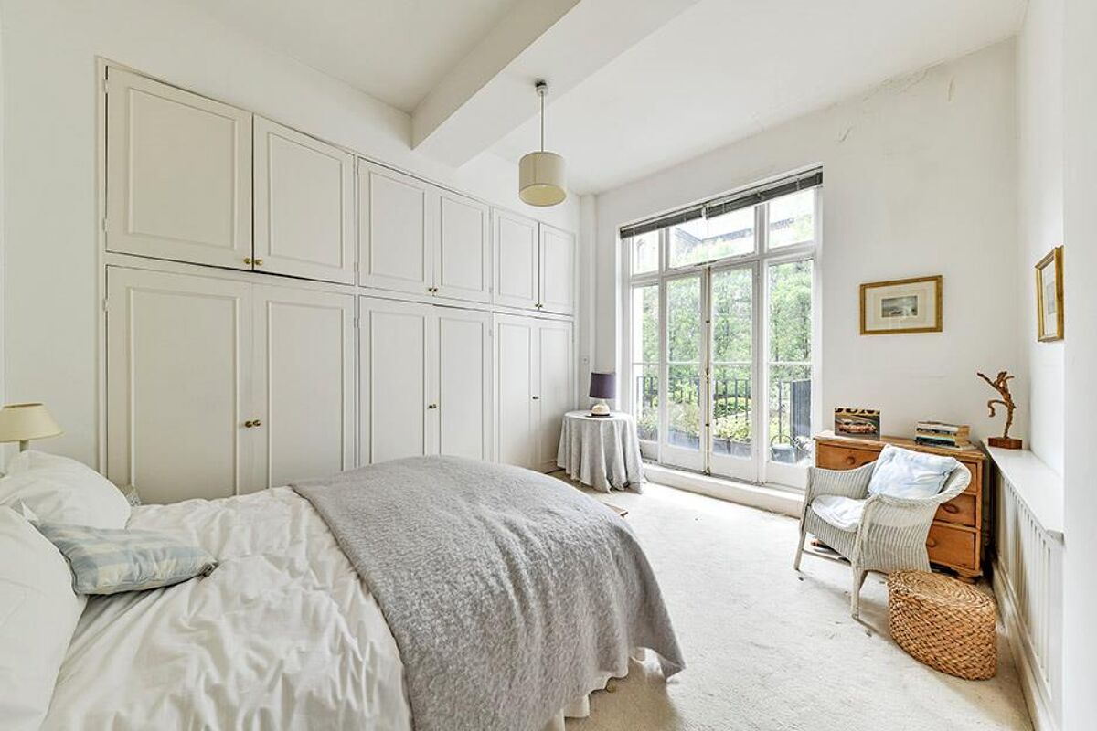 flat for sale in Lower Addison Gardens, London, W14 KEN012164156