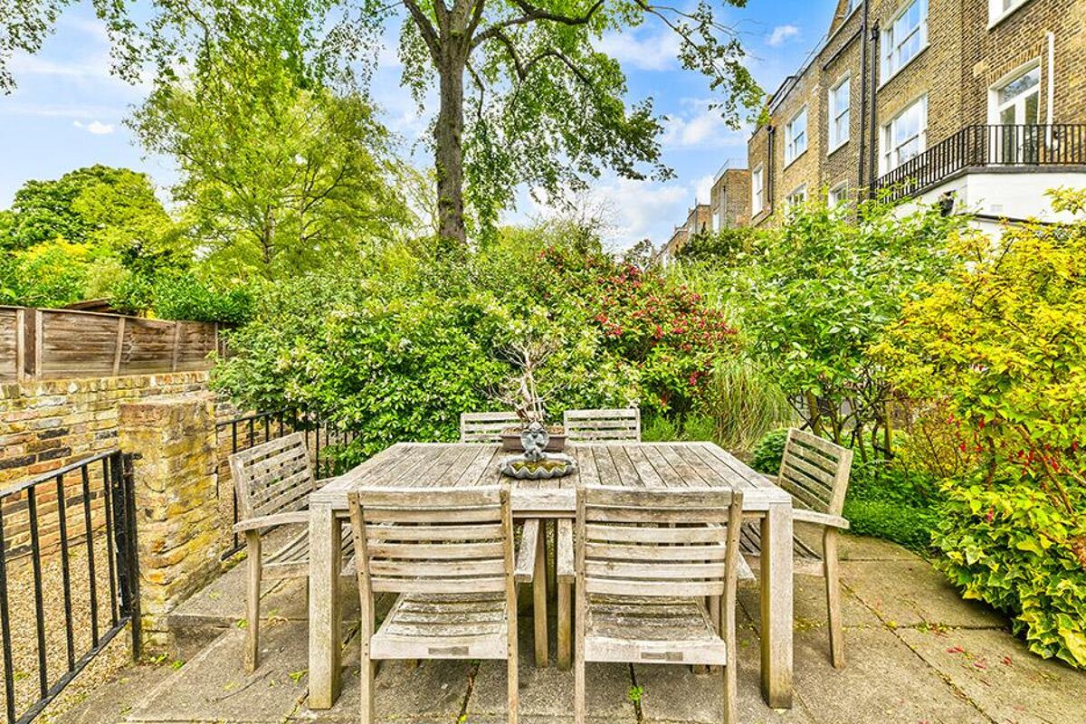 flat for sale in Lower Addison Gardens, London, W14 KEN012164156
