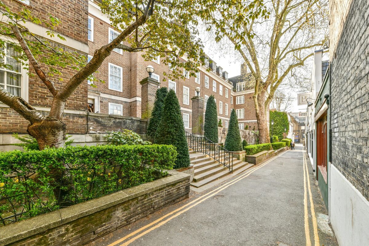 flat for sale in Holland Street, London, W8 KEN012169370 Knight Frank