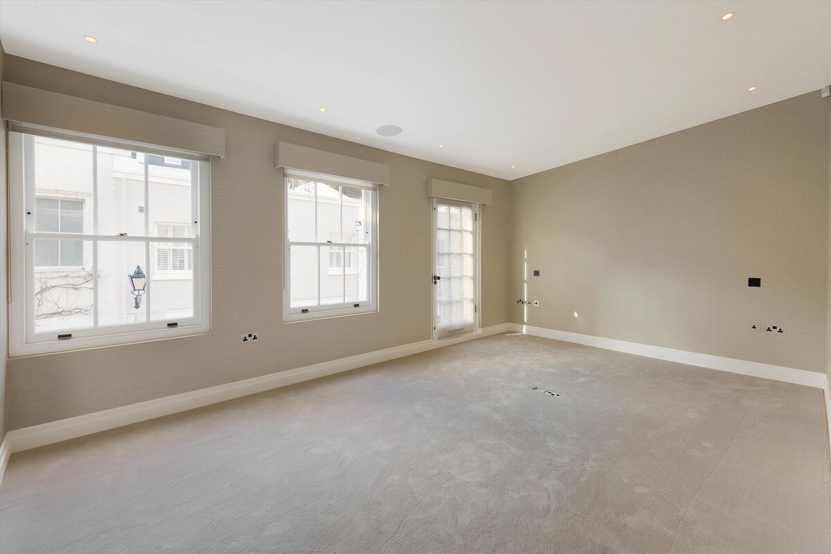 house for sale in Queen's Gate Mews, London, SW7 KEN012204386