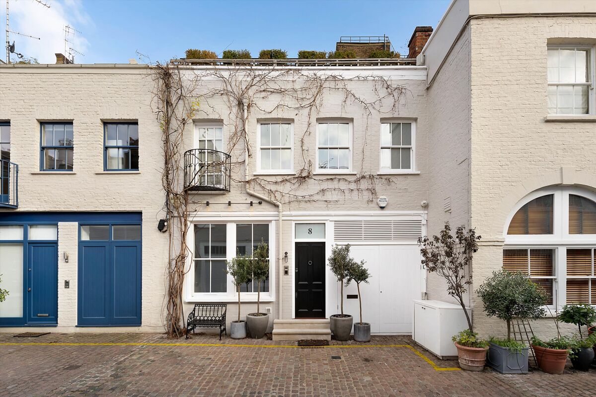 house for sale in Queen's Gate Mews, London, SW7 KEN012204386
