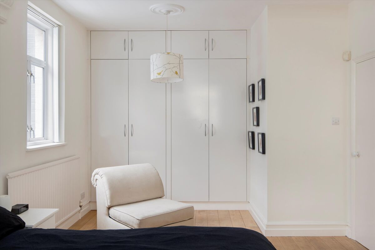 house for sale in Cornwall Gardens Walk, London, SW7 KEN012214804