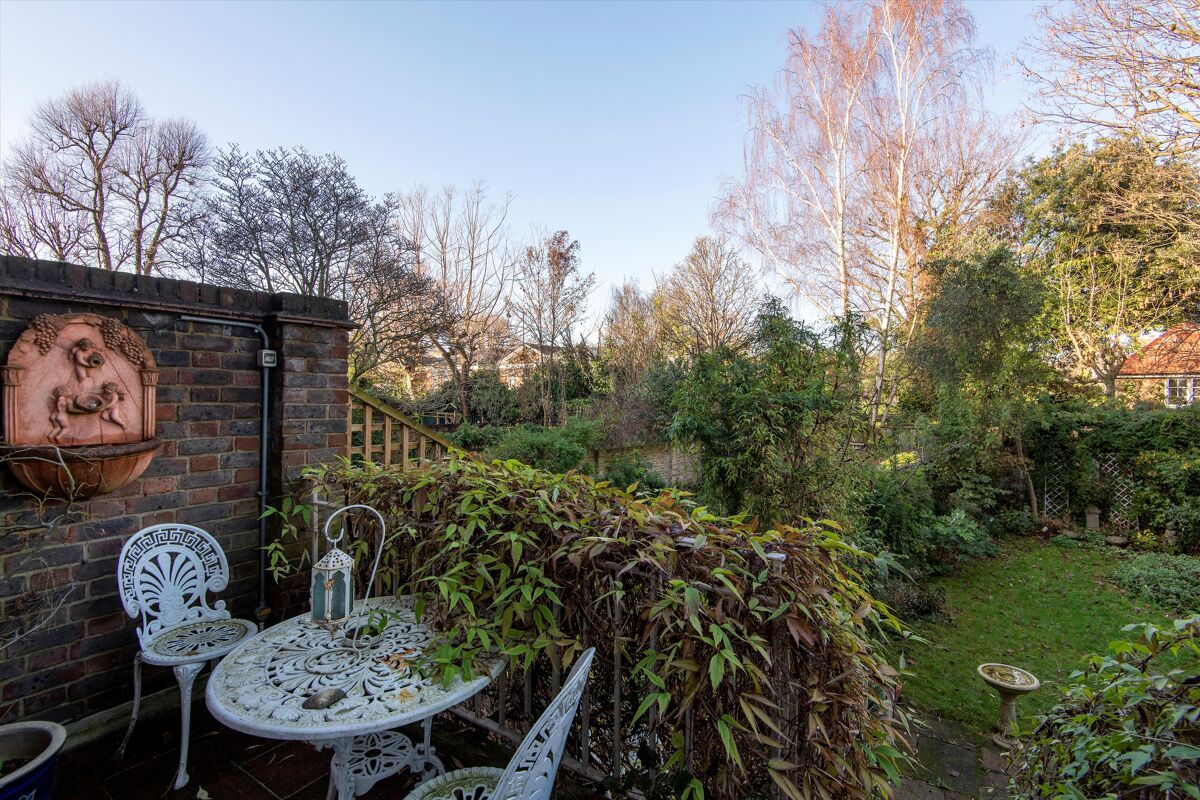 house for sale in Pembroke Road, London, W8 KEN012220667 Knight Frank