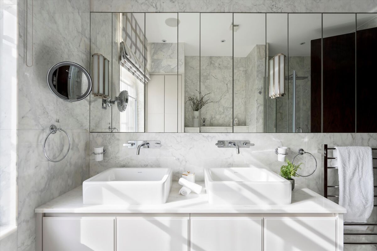 flat for sale in Campden Hill Gate, Duchess Of Bedford's Walk, London