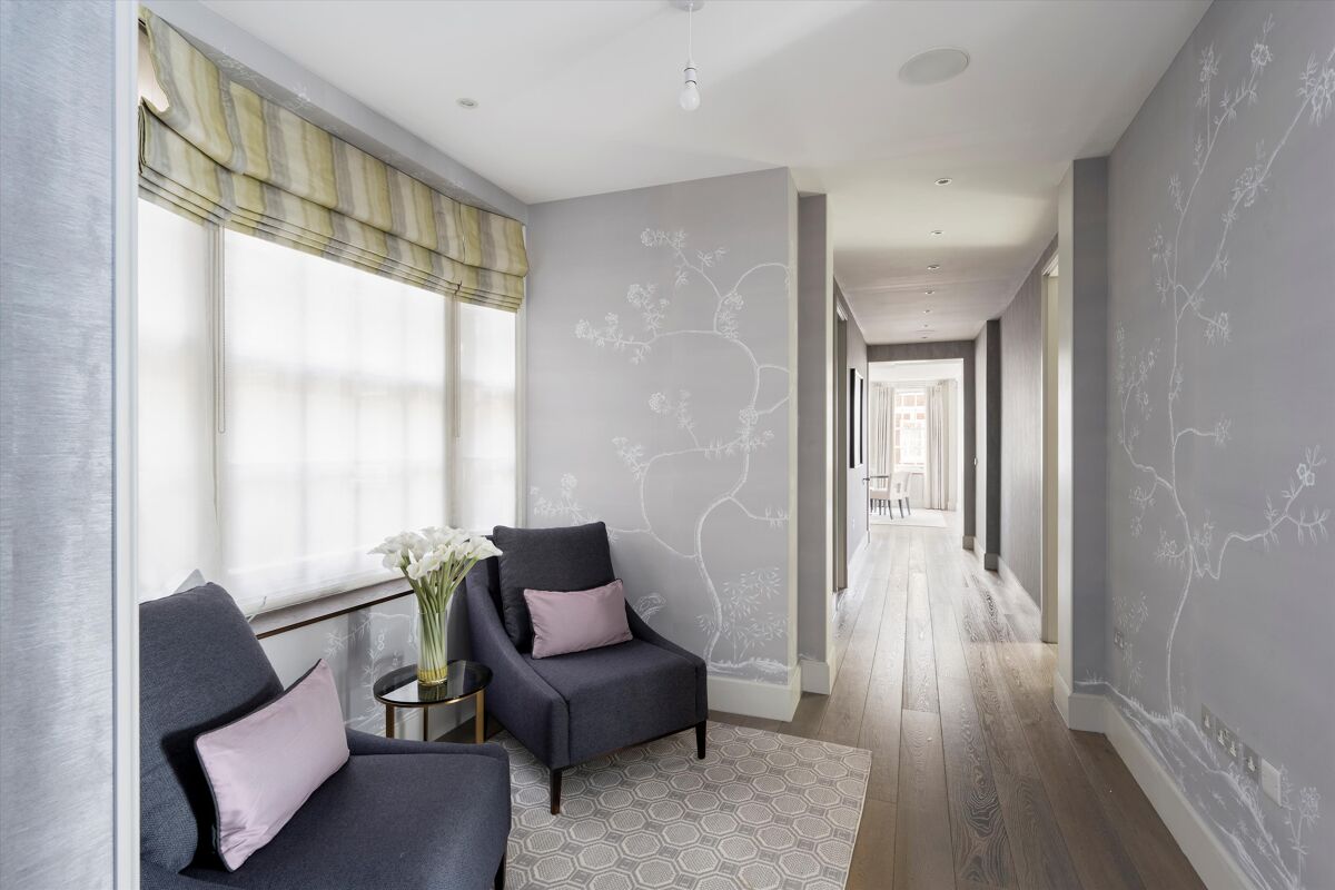 flat for sale in Campden Hill Gate, Duchess Of Bedford's Walk, London