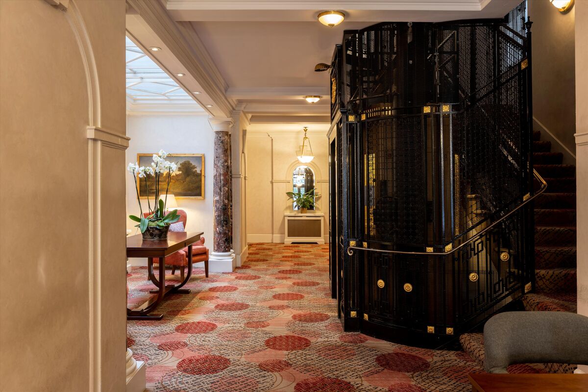 flat for sale in Campden Hill Gate, Duchess Of Bedford's Walk, London