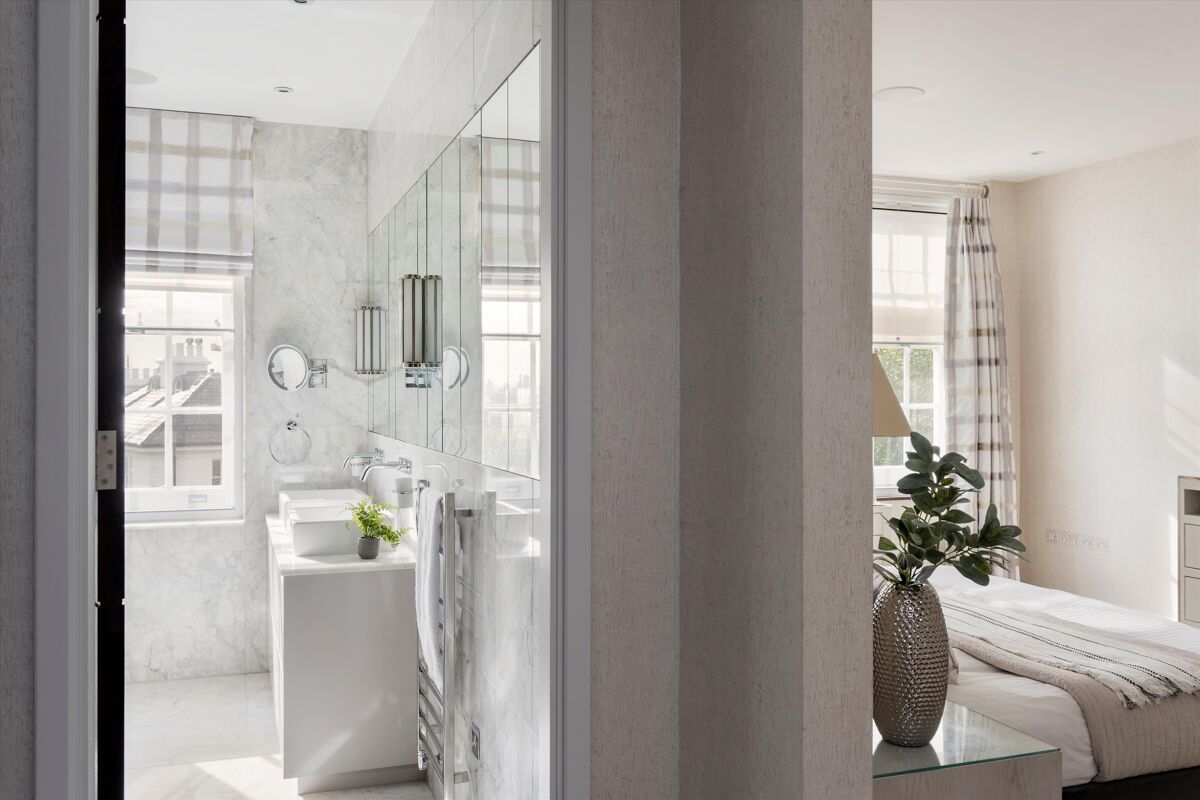 flat for sale in Campden Hill Gate, Duchess Of Bedford's Walk, London