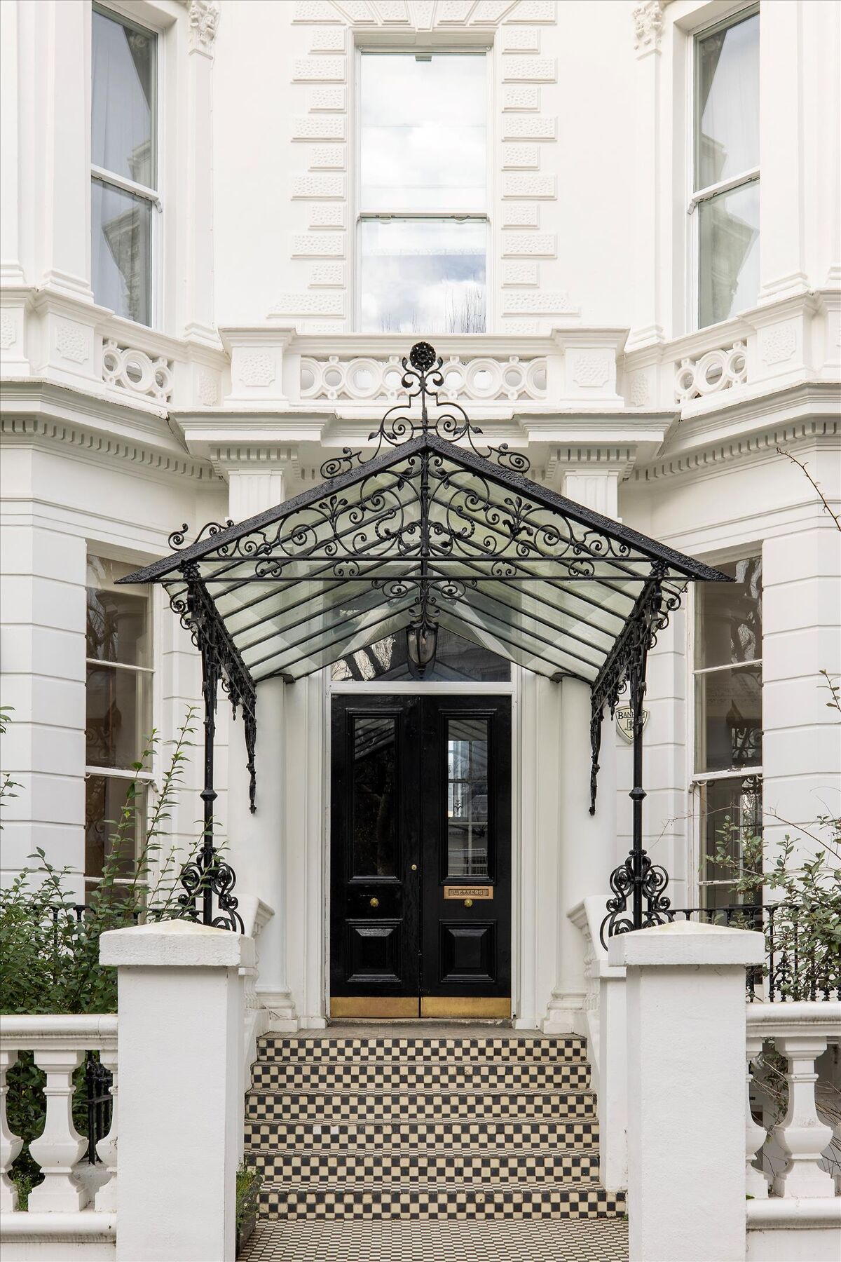 flat for sale in Holland Park, London, W11 KEN012371266 Knight Frank