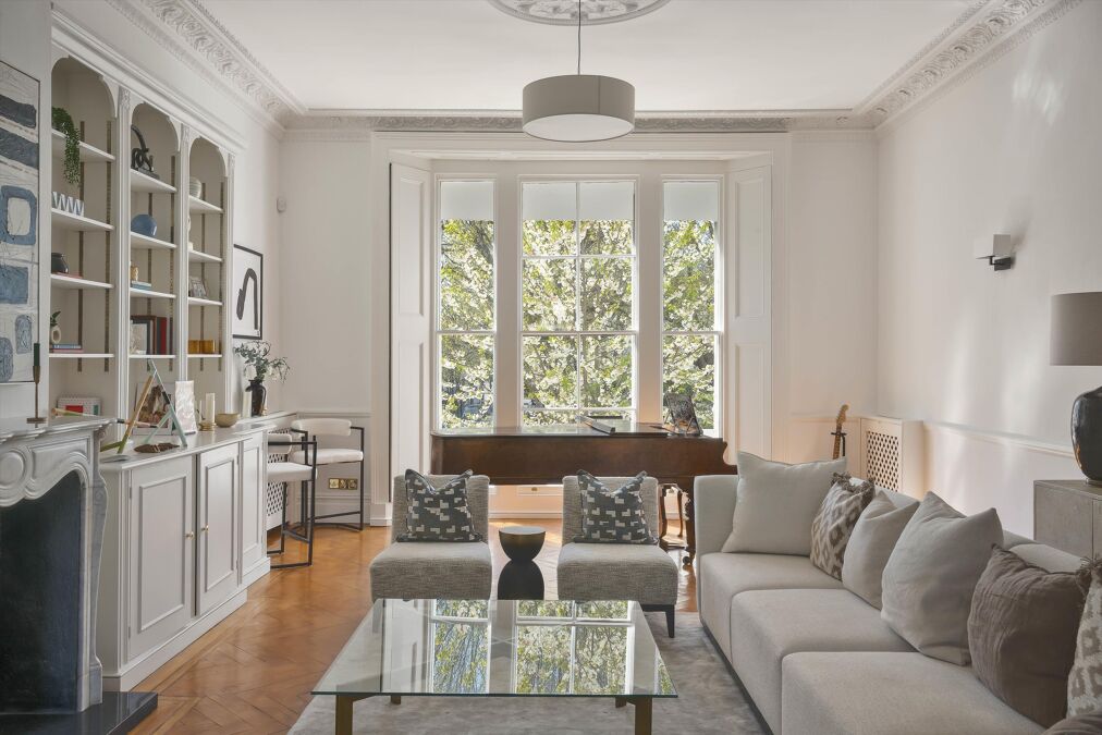 Image of Palace Gardens Terrace, London, W8