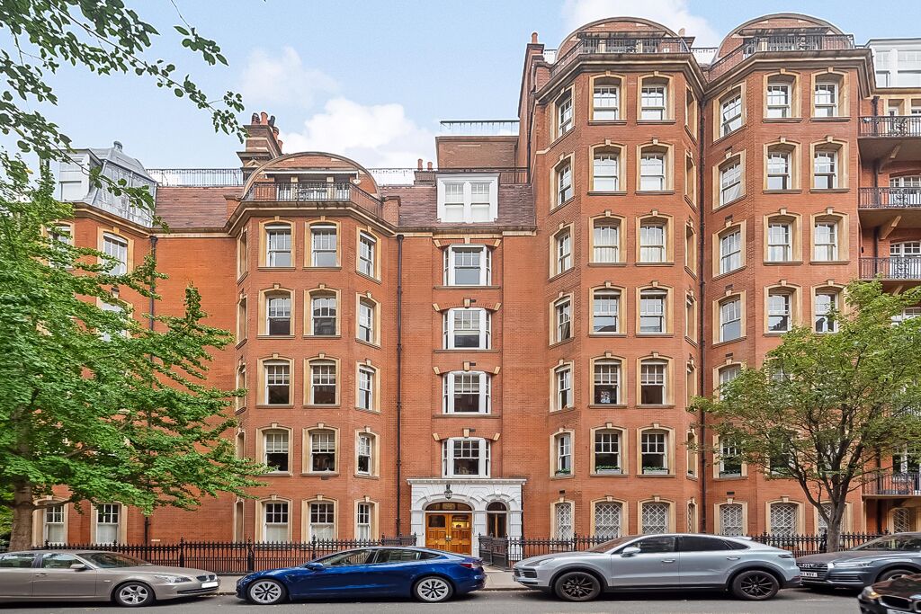 Image of Oakwood Court, London W14