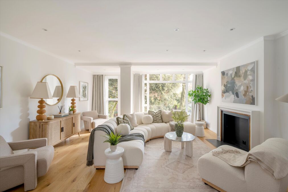 Image of Woodsford Square, Holland Park, London, W14.