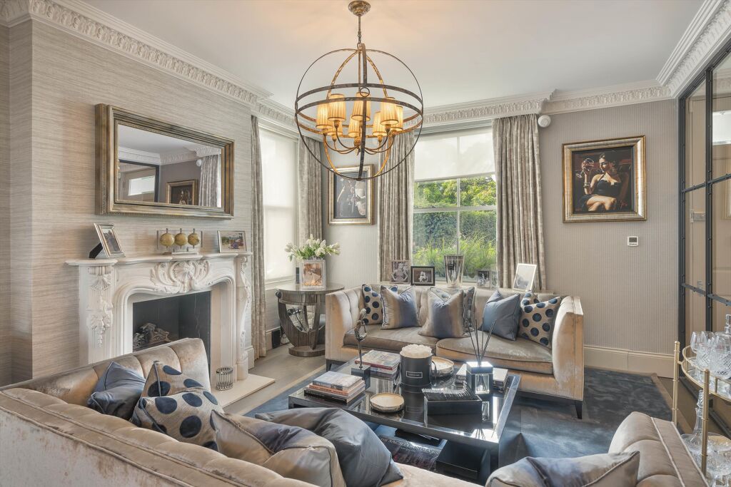 Image of Earls Court Road, London, W8