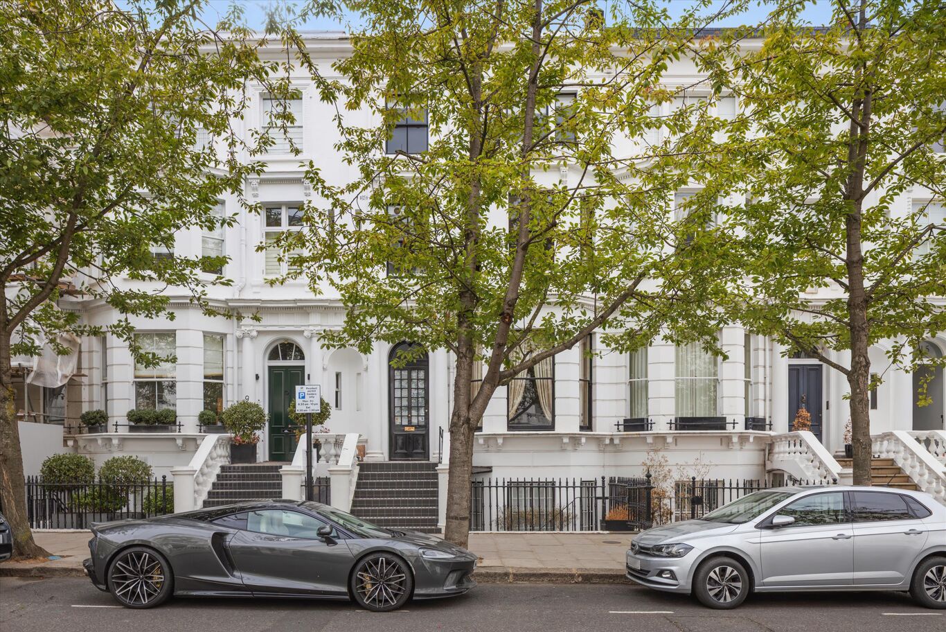 Image of Palace Gardens Terrace, London, W8