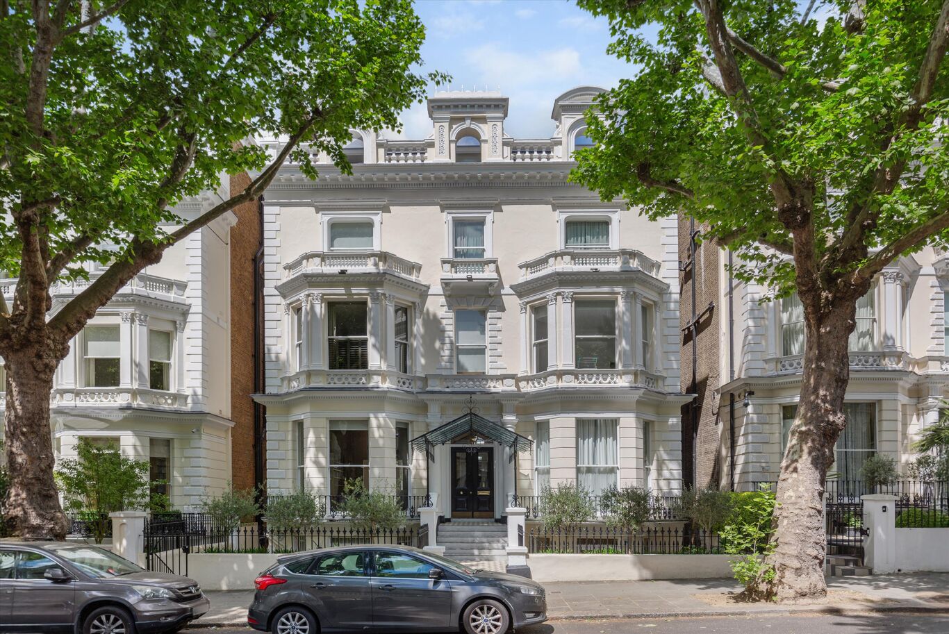 Image of Holland Park, London, W11.