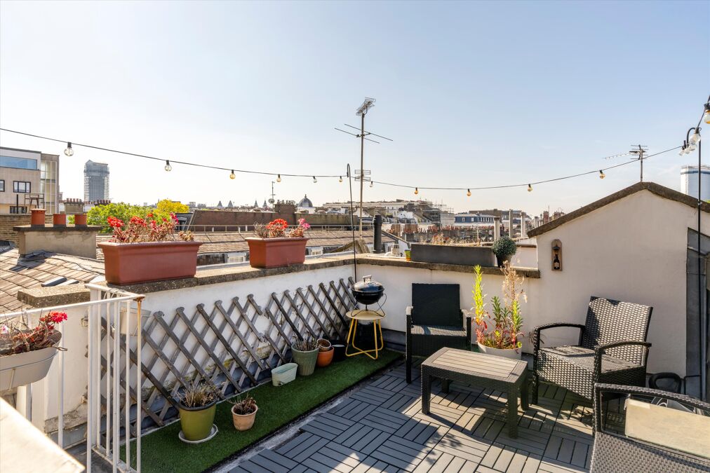 Image of De Vere Mews, London, W8