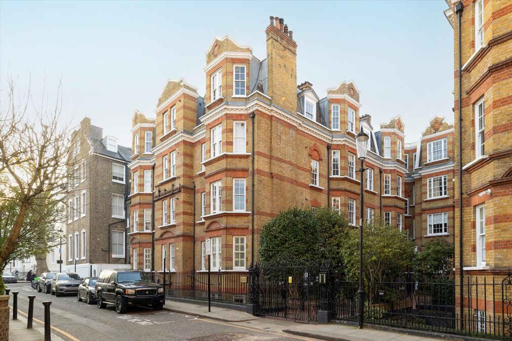 Image of Bullingham Mansions, Pitt Street, London, W8