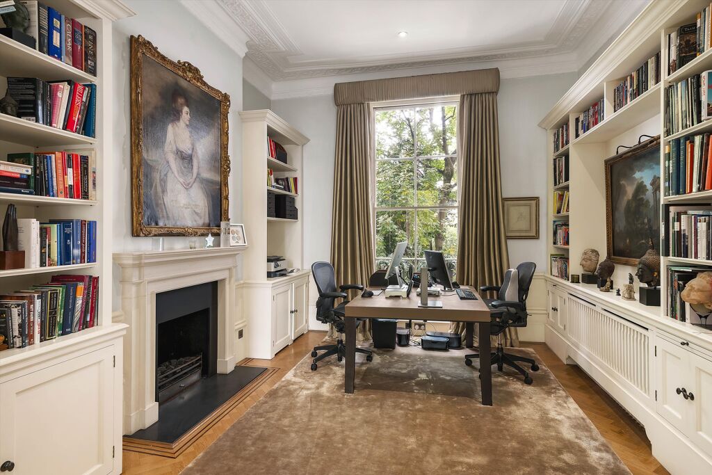 Image of Kensington Gate, London, W8