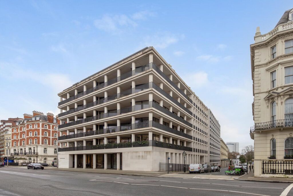 Image of Kensington Road, London W8