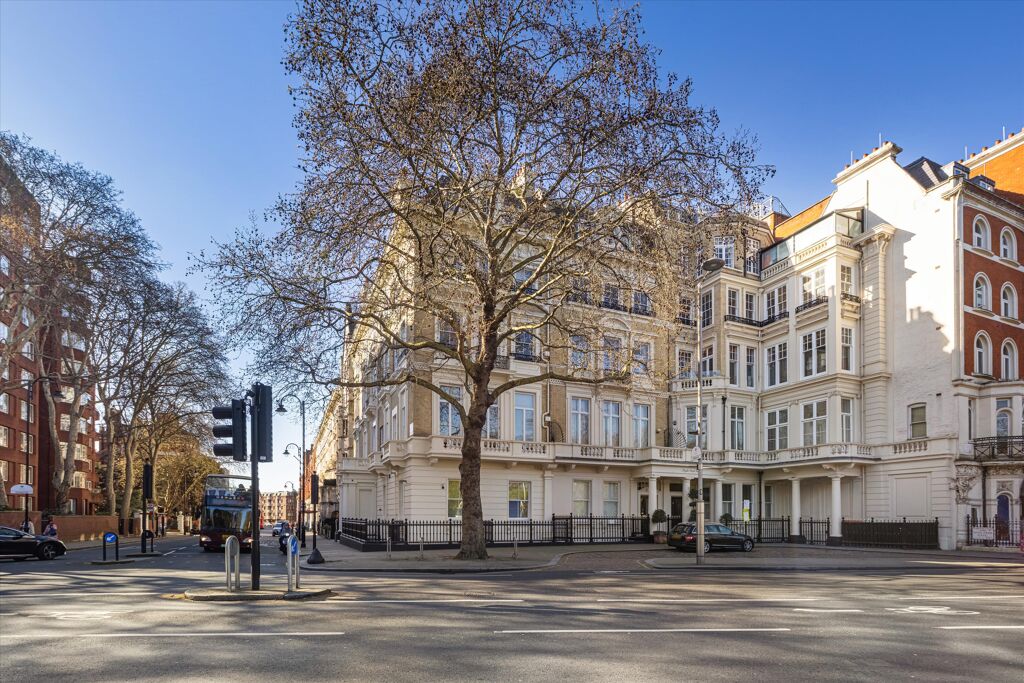 Image of Palace Gate, Kensington, London W8
