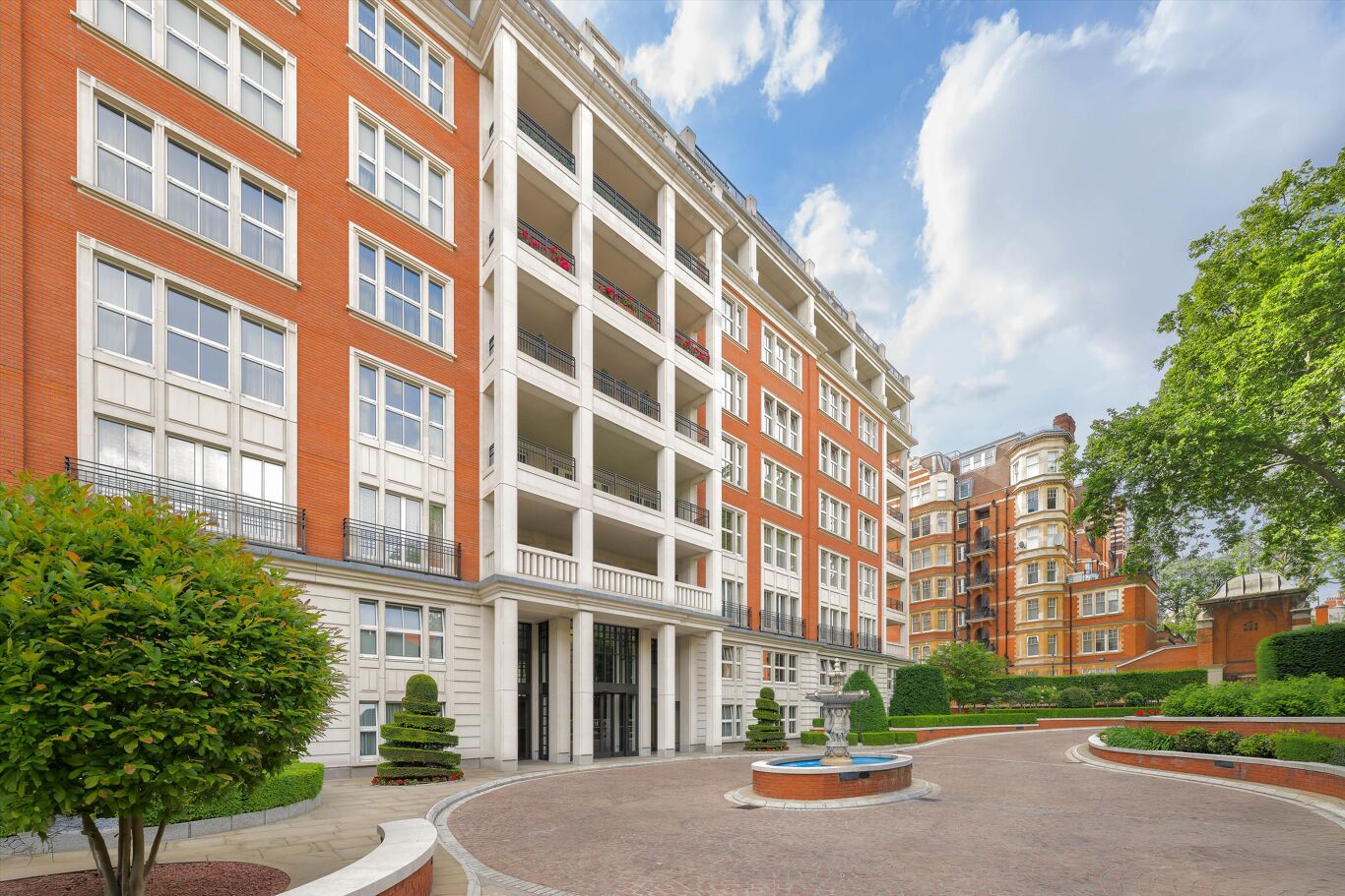 Image of Palace Green, London W8