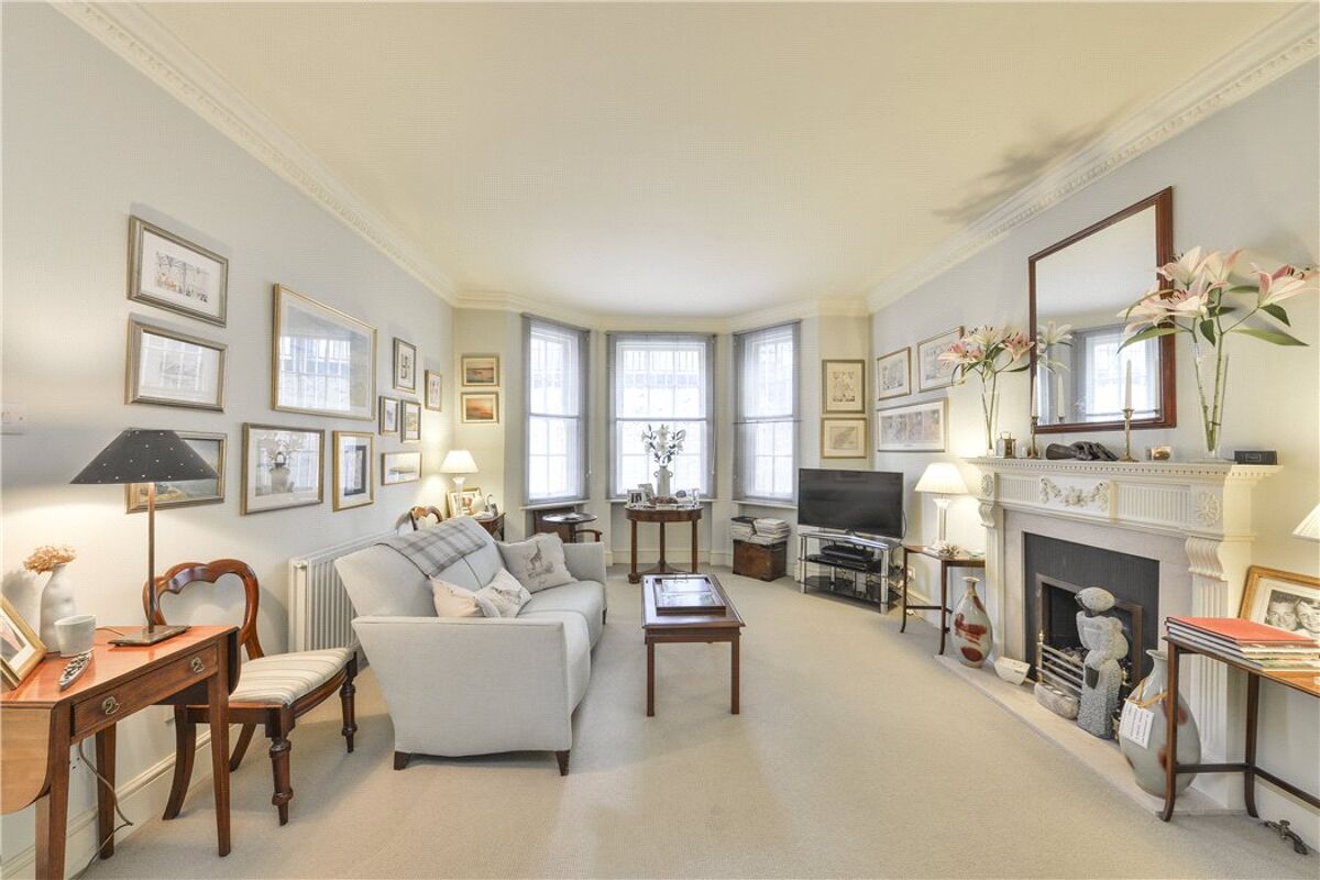 flat for sale in Bullingham Mansions, Kensington Church Street, London ...