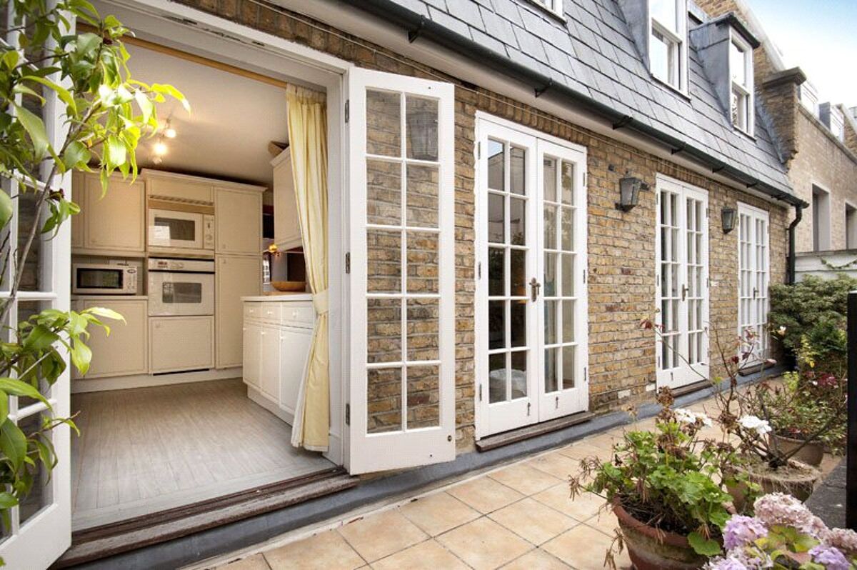 house for sale in Adam & Eve Mews, Kensington, London, W8 KEN110137