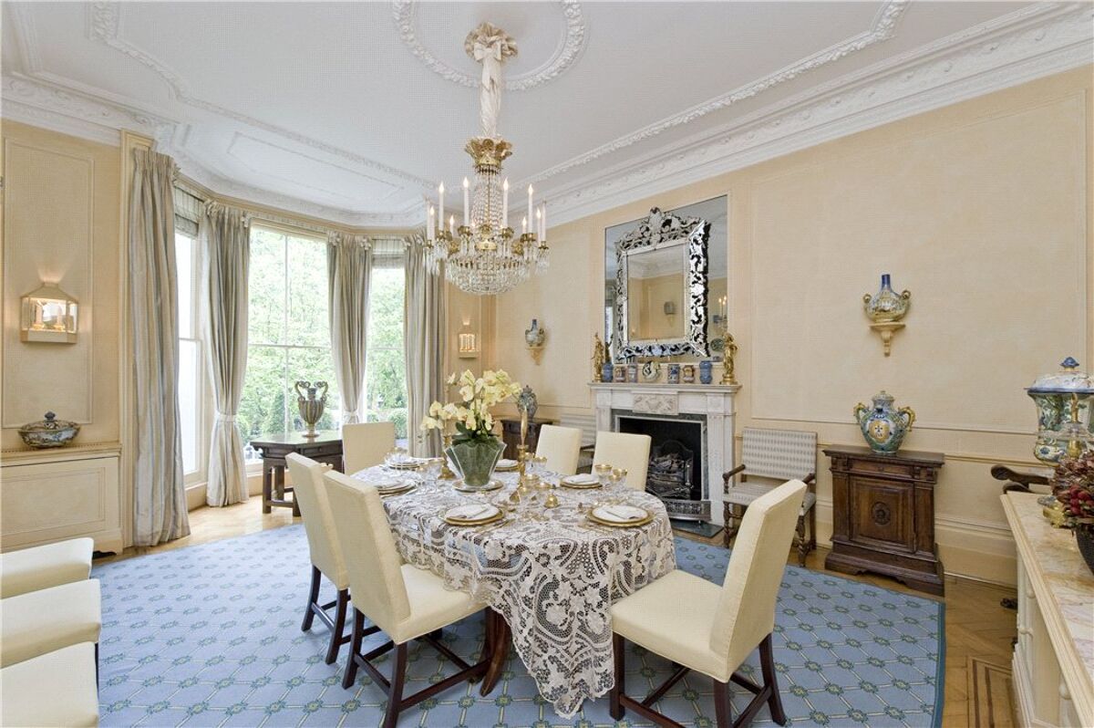 house for sale in Addison Crescent, Holland Park, London, W14