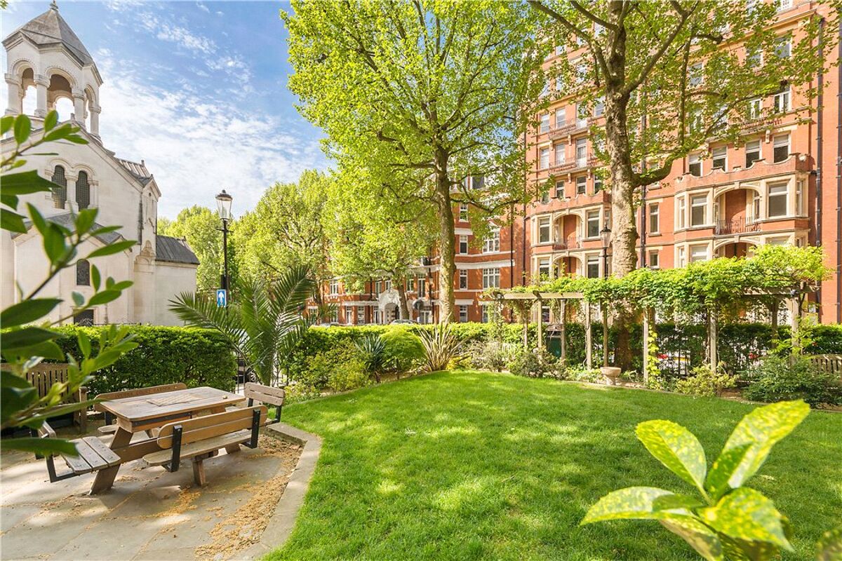 flat for sale in Iverna Court, Kensington, London, W8 KEN120284
