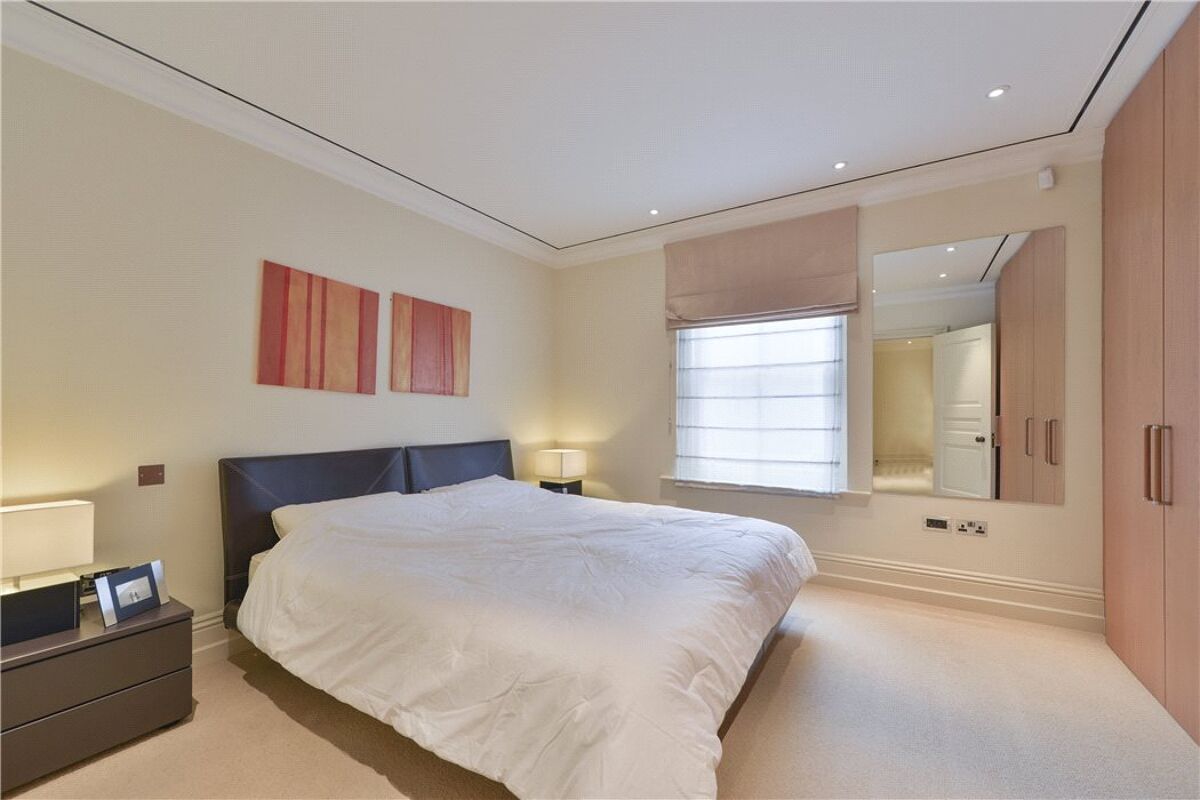 flat for sale in Square, Kensington, London, W8 KEN140079 Knight Frank