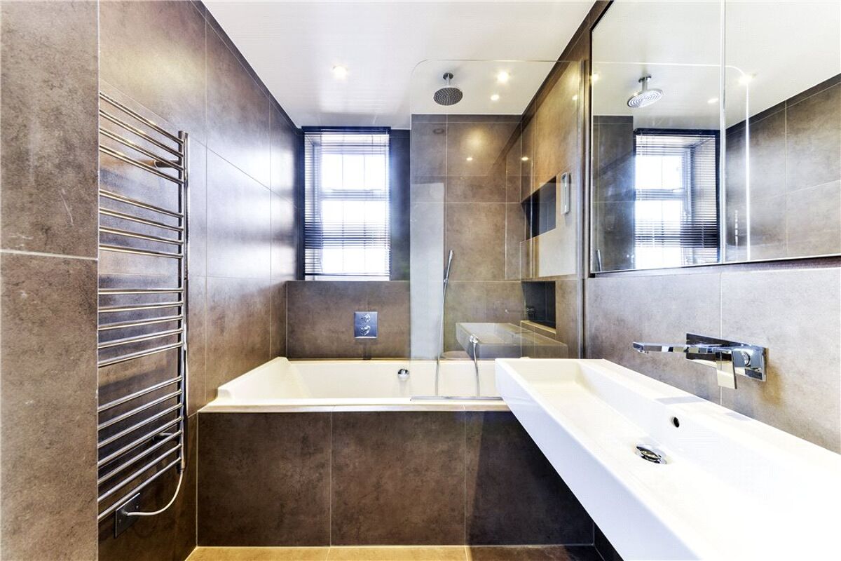 flat for sale in Duchess of Bedford House, Duchess of Bedfords Walk