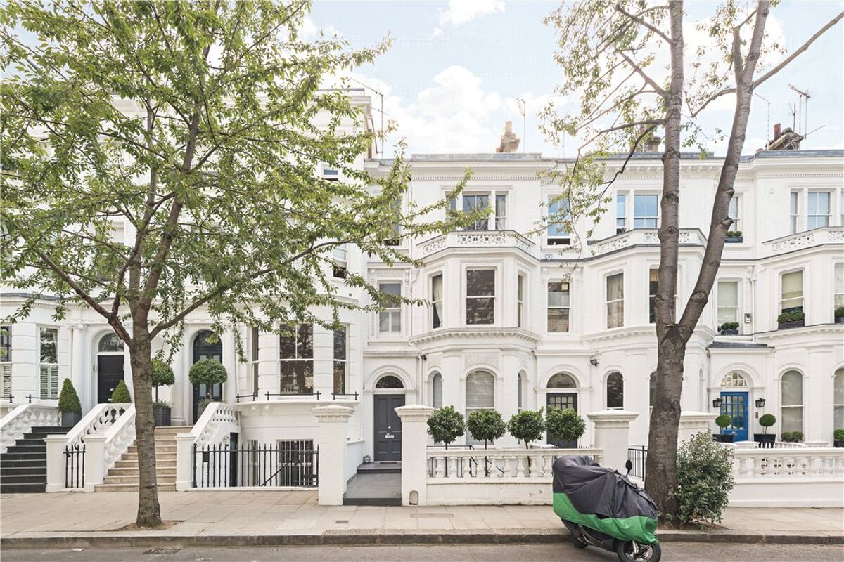 house for sale in Palace Gardens Terrace, Kensington, London, W8