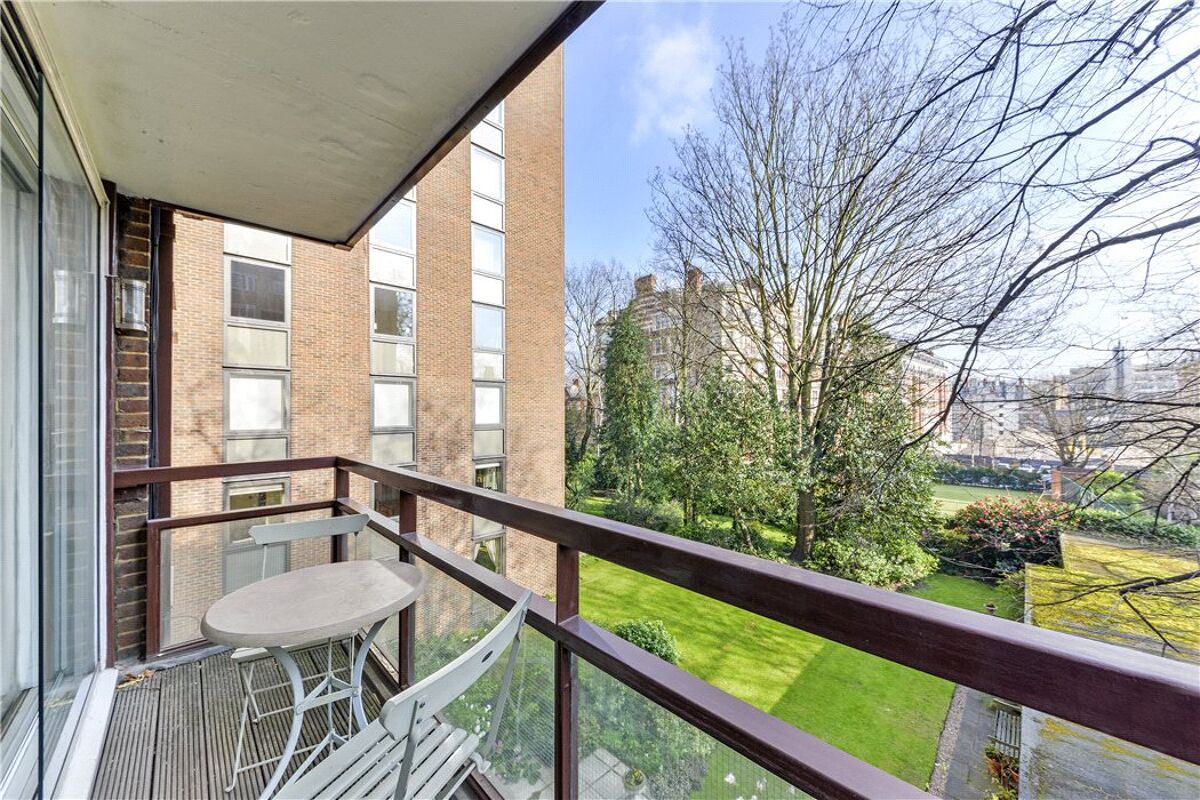 flat for sale in Hamilton House, Vicarage Gate, London, W8 - KEN170034 ...