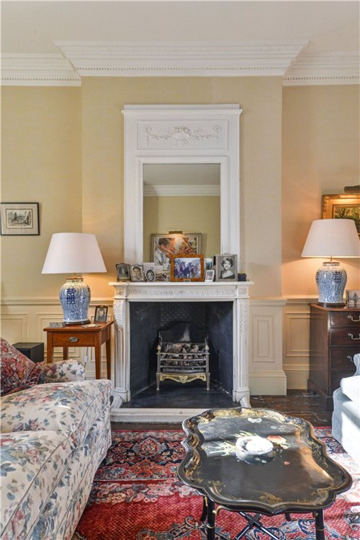 flat for sale in Kensington Court, London, W8 KEN170196 Knight Frank