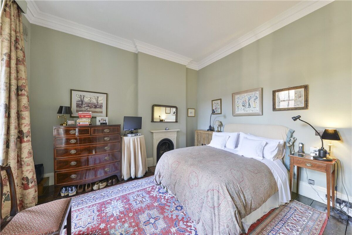 flat for sale in Kensington Court, London, W8 KEN170196 Knight Frank