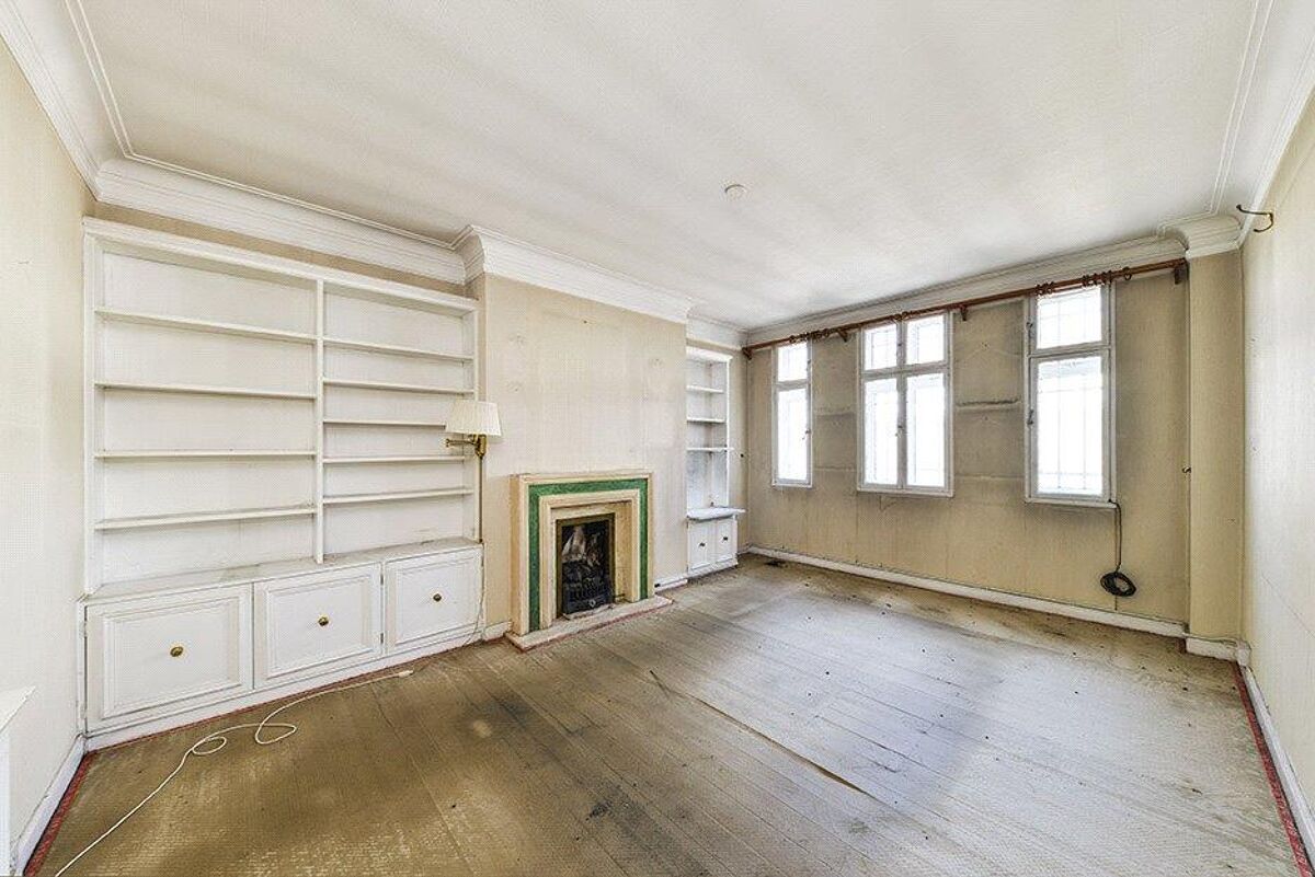 flat for sale in Leonard Court, Edwardes Square, London, W8 KEN190089