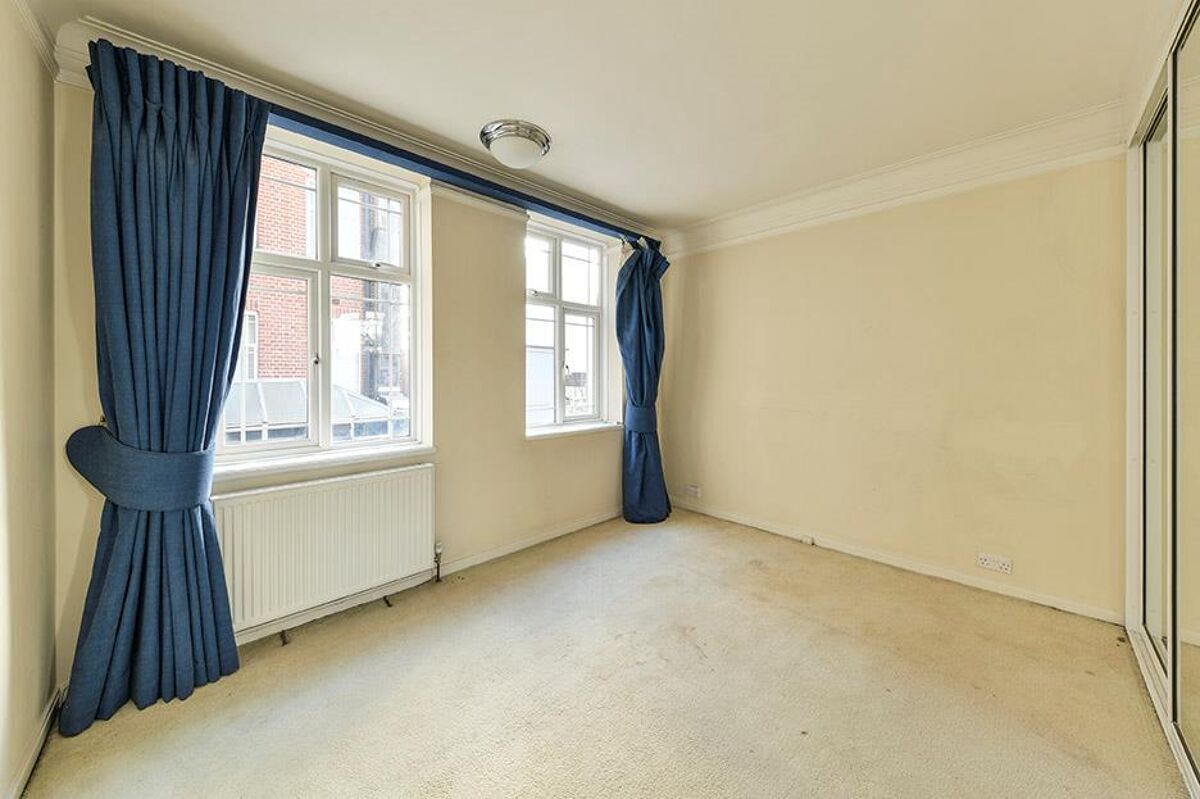 flat for sale in Leonard Court, Edwardes Square, London, W8 KEN190138