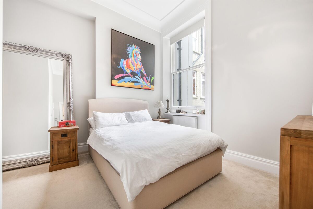 flat to rent in De Vere Gardens, London, W8 KEQ012003352 Knight Frank